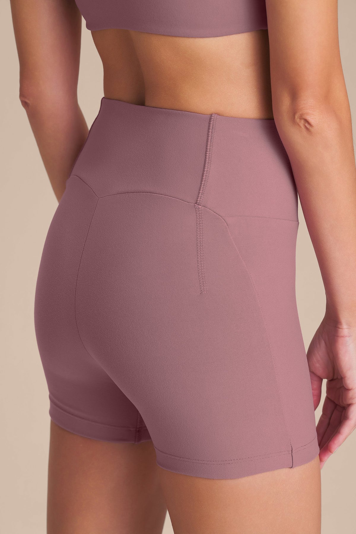 Melt Square Short